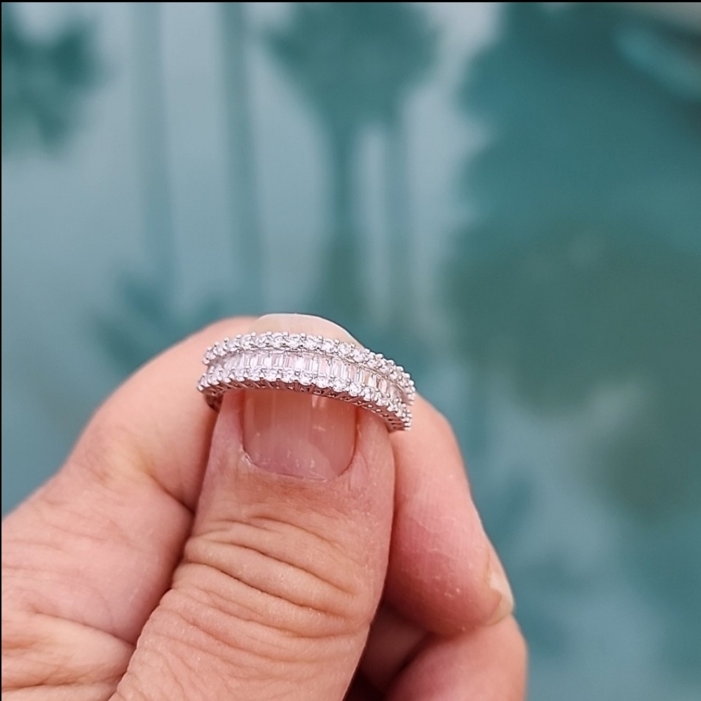 STERLING SILVER 925 3 Row CZ Wedding Band Ring Size 8 Baguette Round Anniversary - Picture 10 of 16